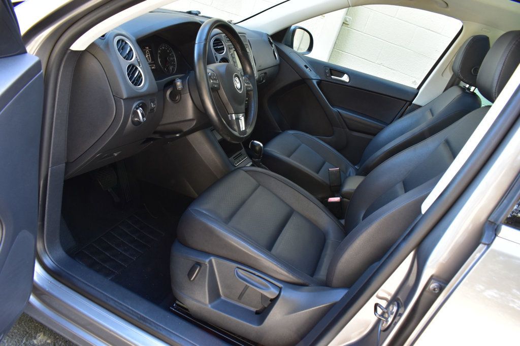 2011 Volkswagen Tiguan S - 22623275 - 13