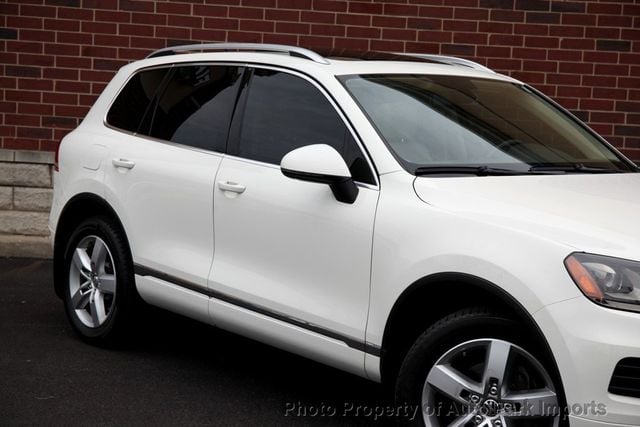 2011 Volkswagen Touareg 4dr TDI Sport - 22644902 - 11