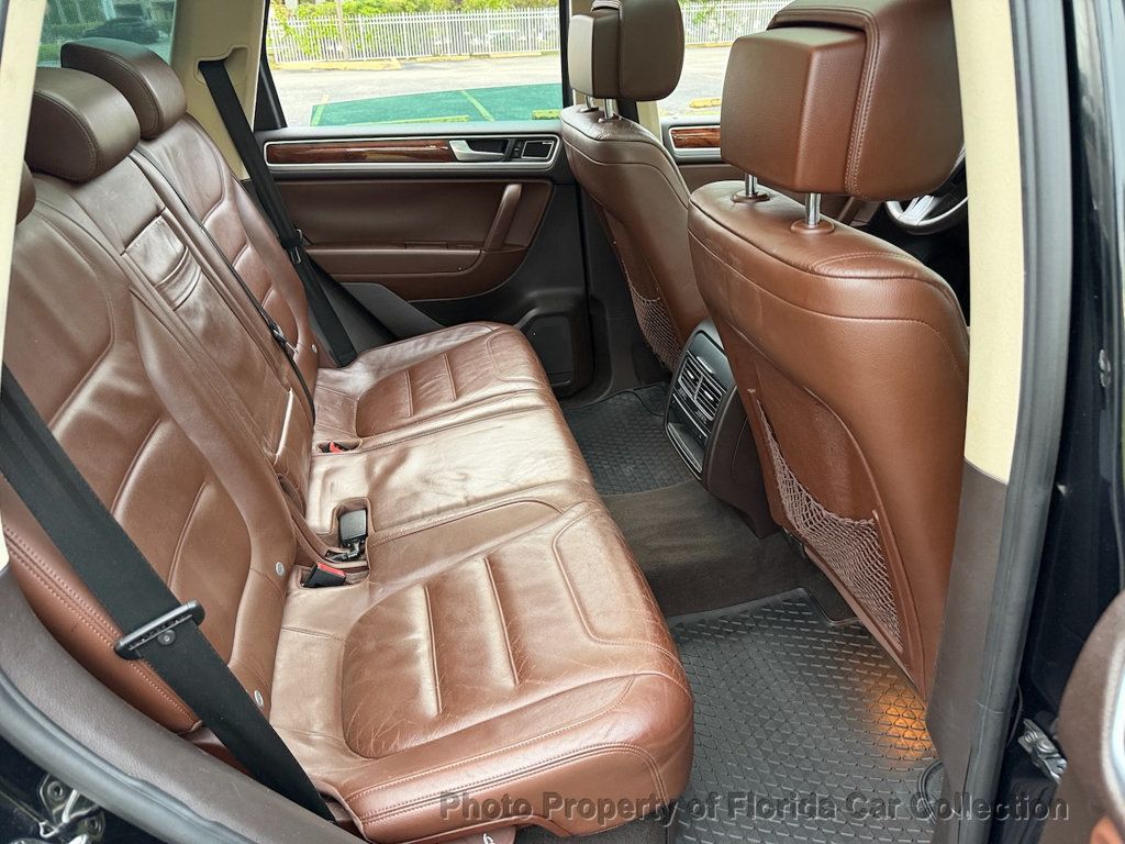2011 Volkswagen Touareg TDI Exec AWD Turbodiesel - 22976710 - 9