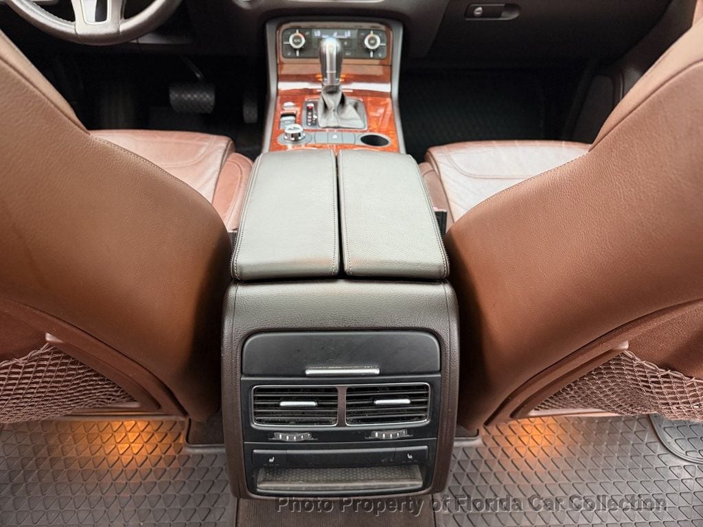 2011 Volkswagen Touareg TDI Exec AWD Turbodiesel - 22976710 - 15