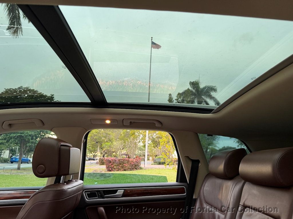 2011 Volkswagen Touareg TDI Exec AWD Turbodiesel - 22976710 - 21