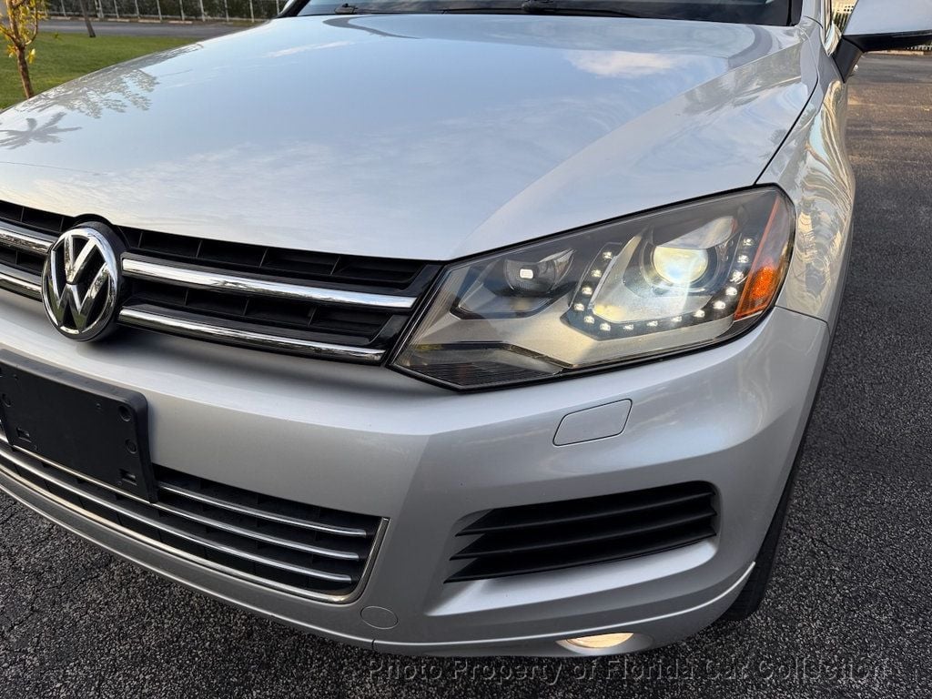 2011 Volkswagen Touareg TDI Lux Turbodiesel 4WD - 22974907 - 17