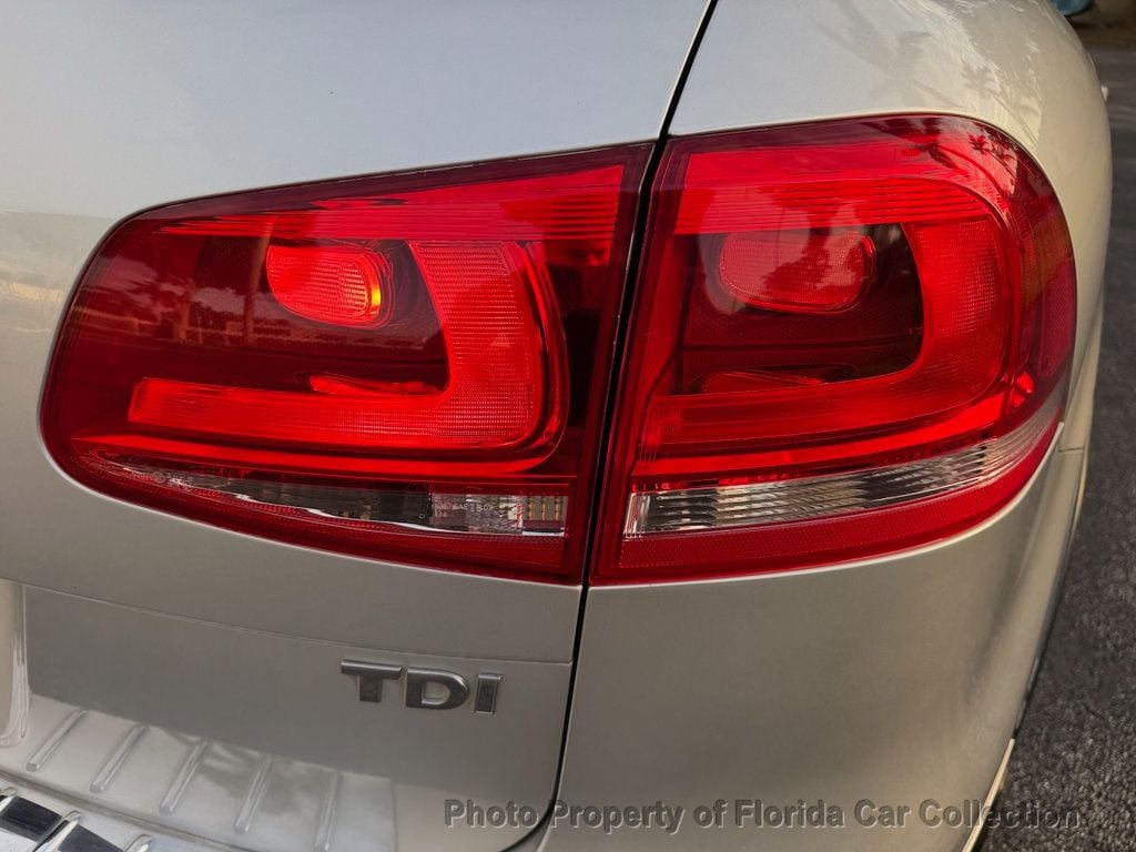 2011 Volkswagen Touareg TDI Lux Turbodiesel 4WD - 22974907 - 31