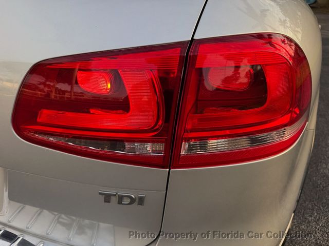 2011 Volkswagen Touareg TDI Lux Turbodiesel 4WD - 22974907 - 31