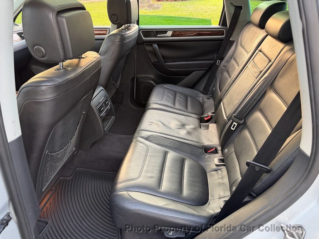 2011 Volkswagen Touareg TDI Lux Turbodiesel 4WD - 22974907 - 40