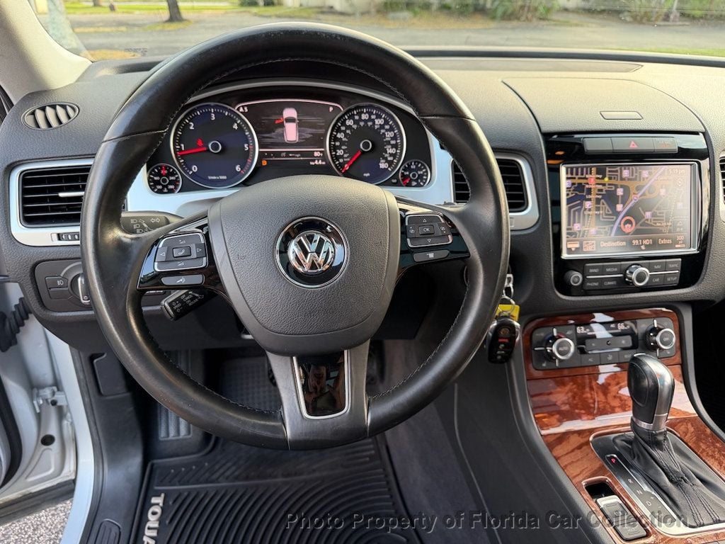 2011 Volkswagen Touareg TDI Lux Turbodiesel 4WD - 22974907 - 48