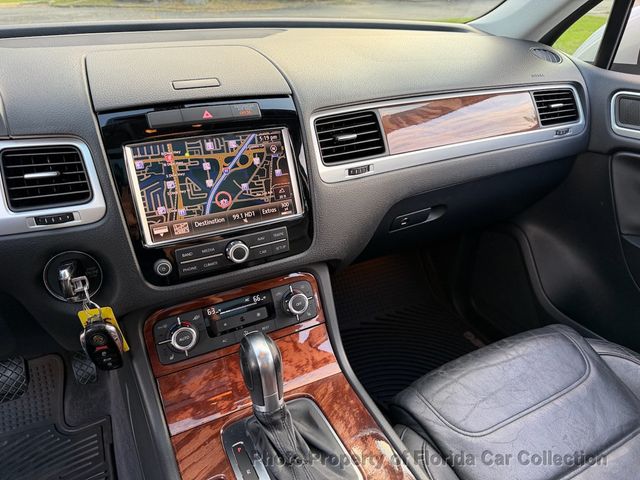 2011 Volkswagen Touareg TDI Lux Turbodiesel 4WD - 22974907 - 49