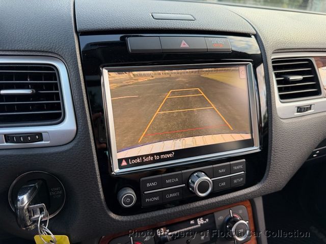 2011 Volkswagen Touareg TDI Lux Turbodiesel 4WD - 22974907 - 61