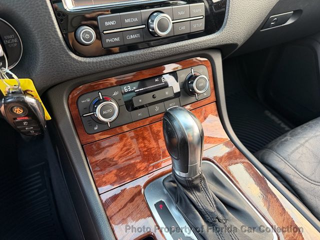 2011 Volkswagen Touareg TDI Lux Turbodiesel 4WD - 22974907 - 62