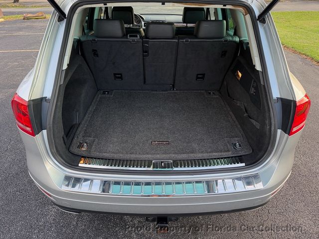 2011 Volkswagen Touareg TDI Lux Turbodiesel 4WD - 22974907 - 90