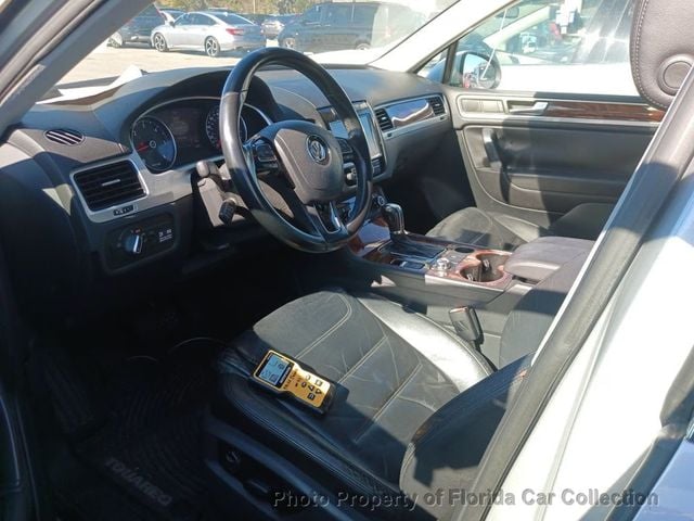 2011 Volkswagen Touareg TDI Luxury Turbodiesel 4WD - 22974907 - 4