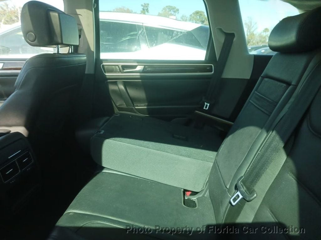 2011 Volkswagen Touareg TDI Luxury Turbodiesel 4WD - 22974907 - 5