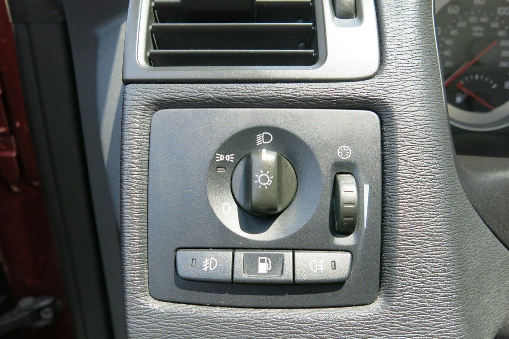 2011 Volvo C70 2dr Convertible Automatic - 22865931 - 21