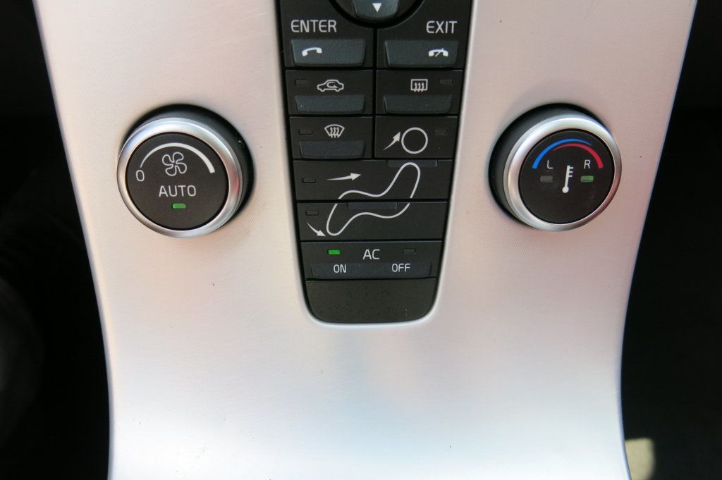 2011 Volvo C70 2dr Convertible Automatic - 22865931 - 25