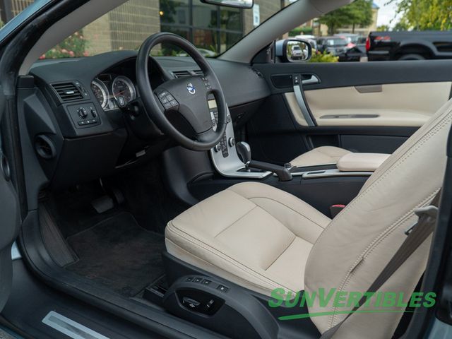 2011 Volvo C70 T5 photo 16