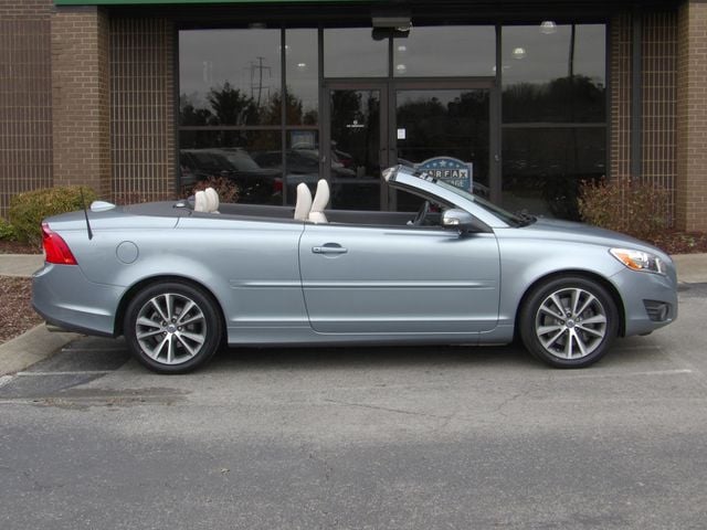 2011 Volvo C70 T5 photo 3