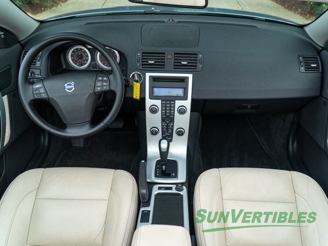 2011 Volvo C70 T5 photo 4