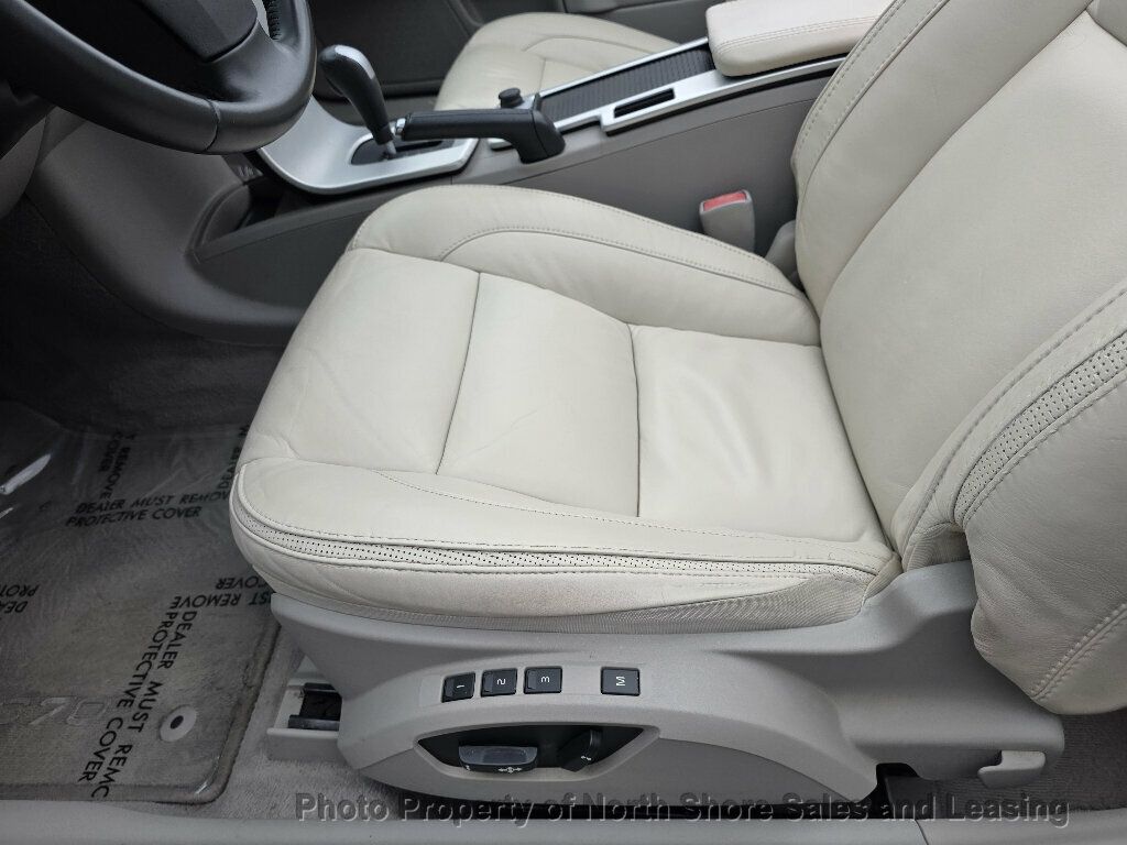 2011 Volvo C70 Gorgeous Low Mile Convertible - 23083937 - 20