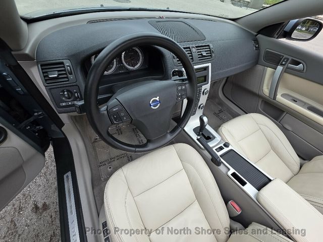 2011 Volvo C70 Gorgeous Low Mile Convertible - 23083937 - 24
