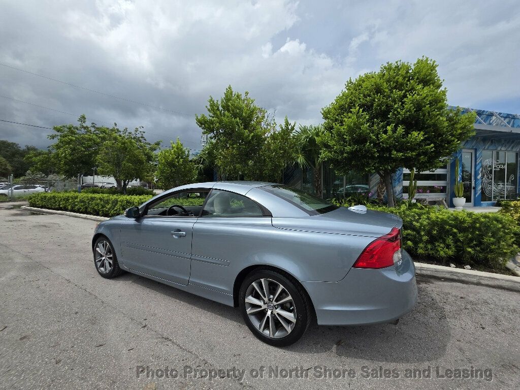 2011 Volvo C70 Gorgeous Low Mile Convertible - 23083937 - 32