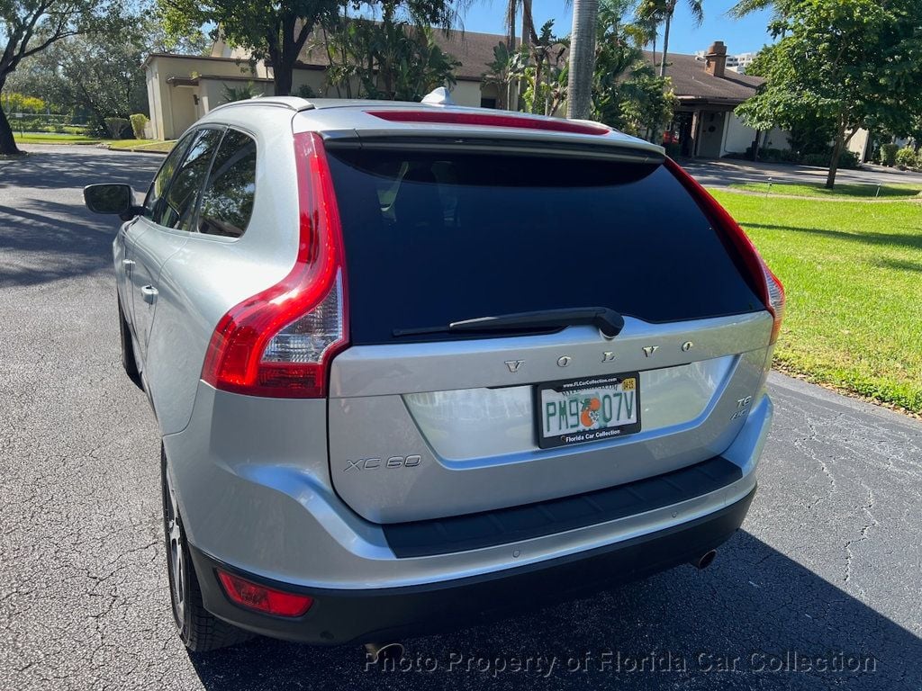 2011 Volvo XC60 T6 AWD 3.0T Moonroof - 22666330 - 16