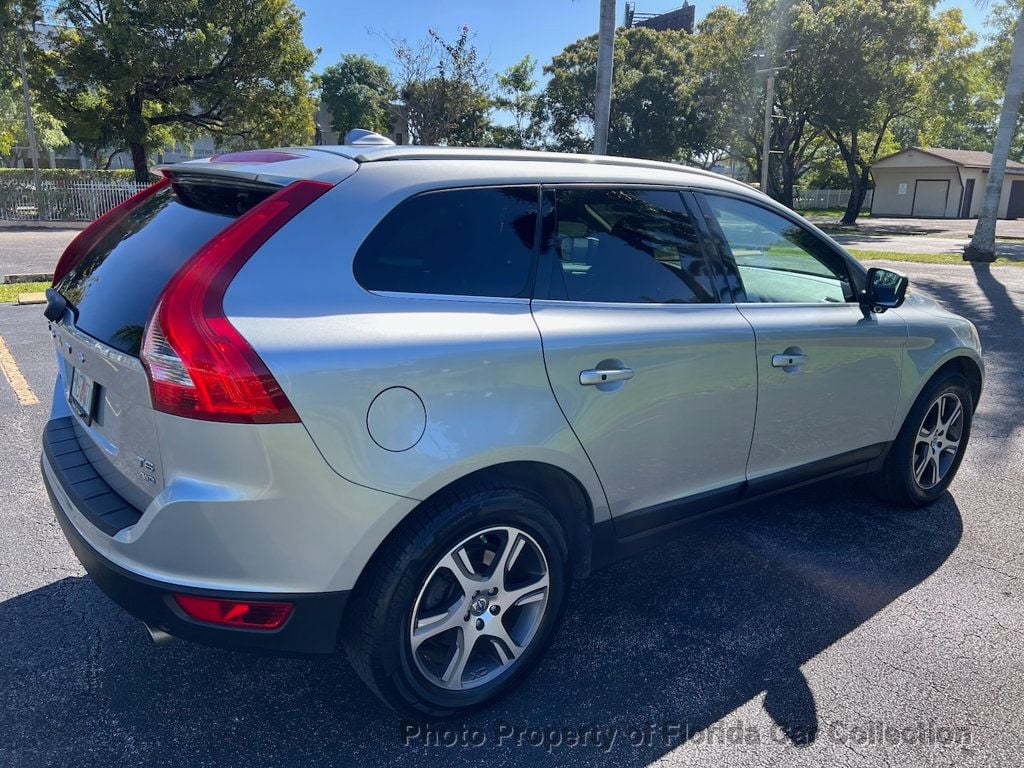 2011 Volvo XC60 T6 AWD 3.0T Moonroof - 22666330 - 3