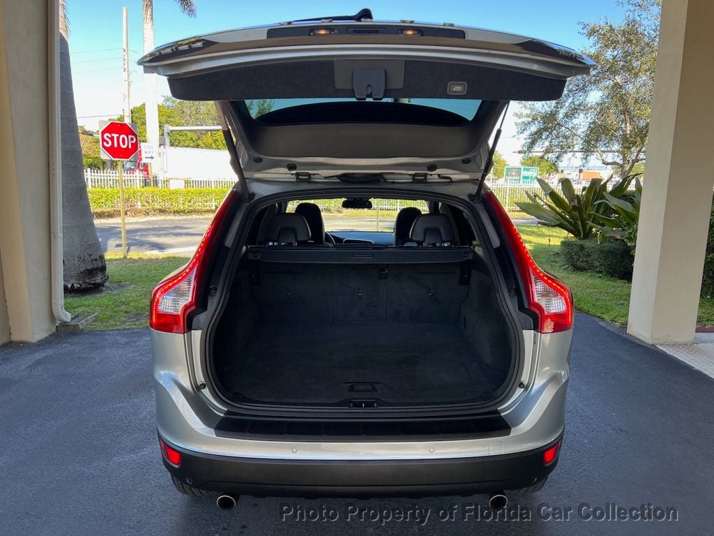 2011 Volvo XC60 T6 AWD 3.0T Moonroof - 22666330 - 92