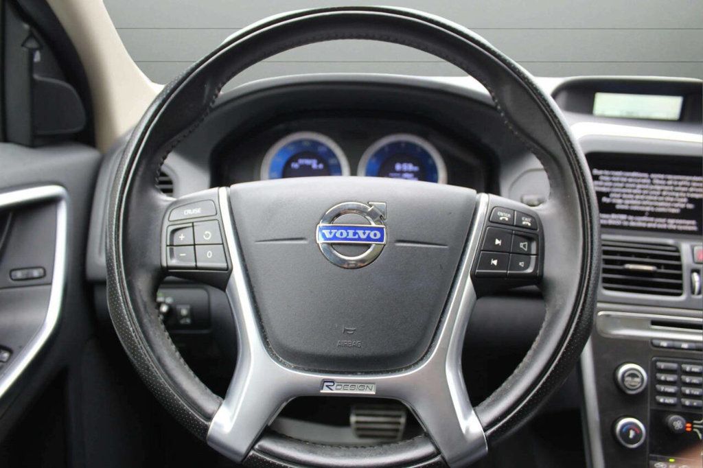 2011 Volvo XC60 T6 AWD 4dr SUV - 22930551 - 21