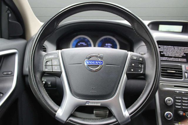 2011 Volvo XC60 T6 AWD 4dr SUV - 22930551 - 21