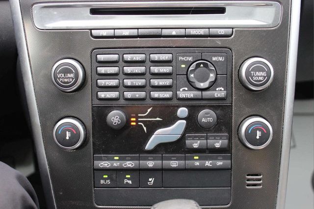 2011 Volvo XC60 T6 AWD 4dr SUV - 22930551 - 23