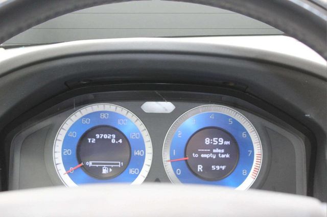 2011 Volvo XC60 T6 AWD 4dr SUV - 22930551 - 24