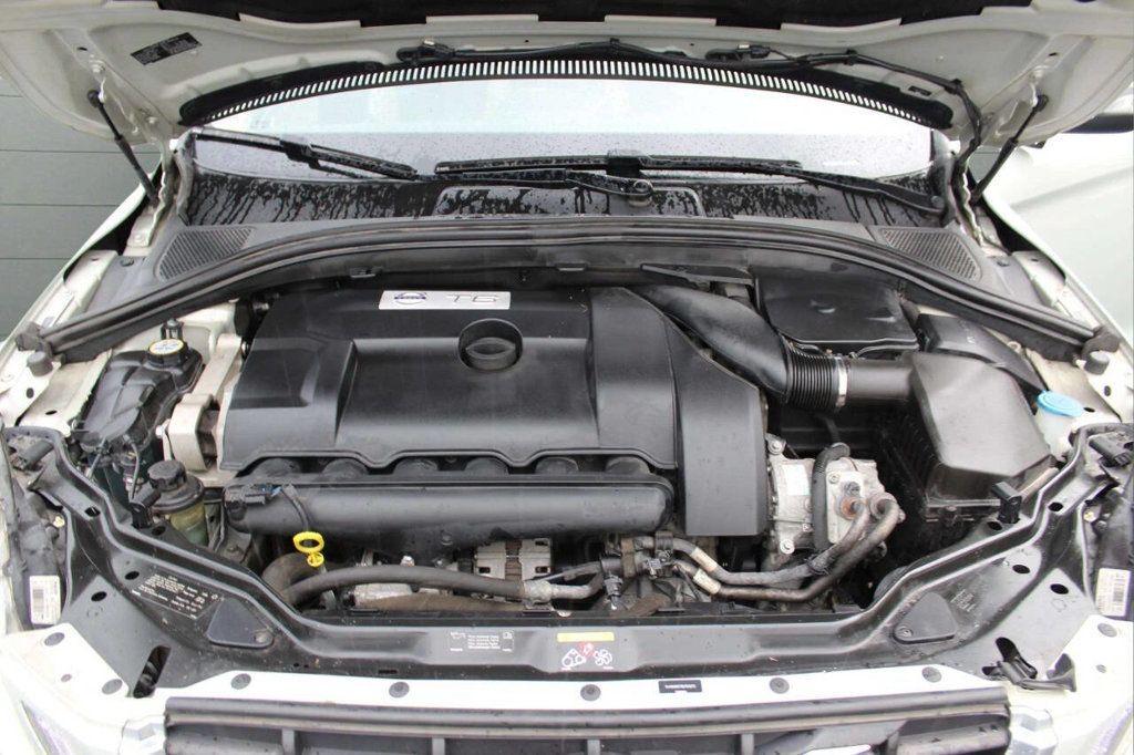 2011 Volvo XC60 T6 AWD 4dr SUV - 22930551 - 8