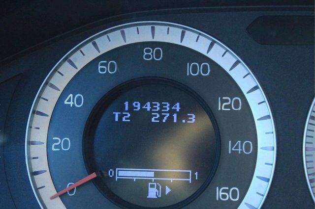 2011 Volvo XC70 3.2 AWD 4dr Wagon - 23016160 - 8