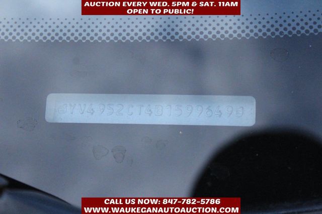 2011 Volvo XC90 AWD 4dr I6 R-Design - 22945296 - 11