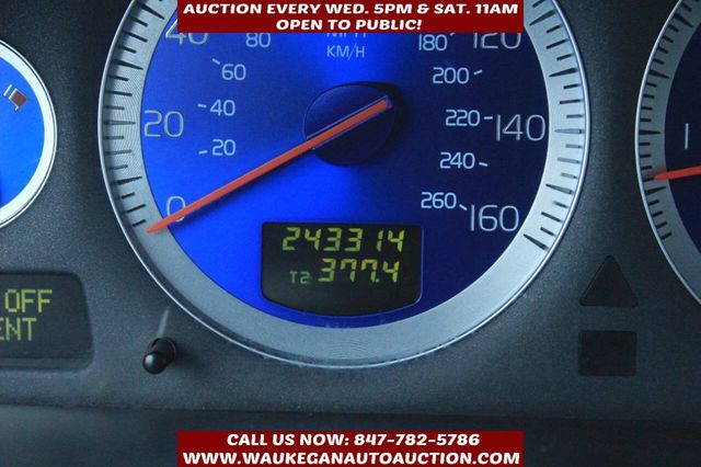 2011 Volvo XC90 AWD 4dr I6 R-Design - 22945296 - 8