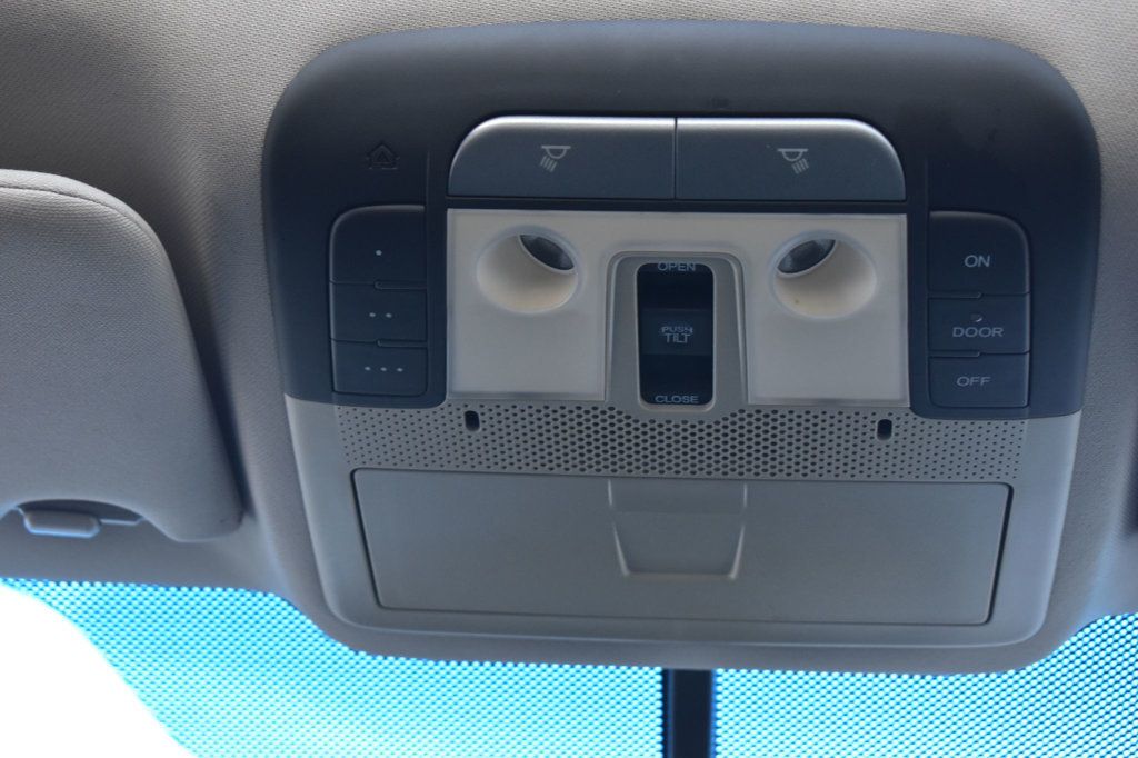 2012 Acura TL 4dr Sedan Automatic SH-AWD Tech - 22967189 - 43