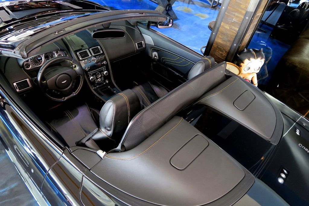 2012 Aston Martin V8 Vantage 2dr Convertible Sportshift S - 22312498 - 35