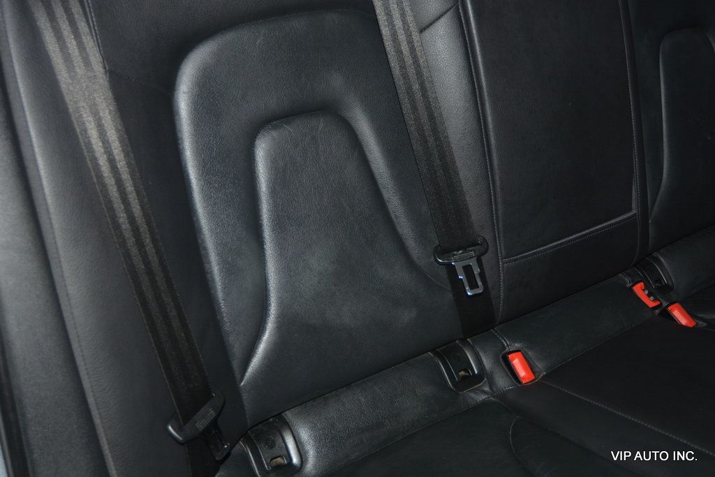 2012 Audi A4 4dr Sedan Manual quattro 2.0T Premium - 22873903 - 25