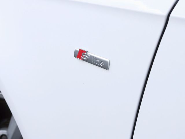 2012 Audi A4 4dr S-Line Sedan Automatic quattro 2.0T Premium Plus - 23072403 - 10