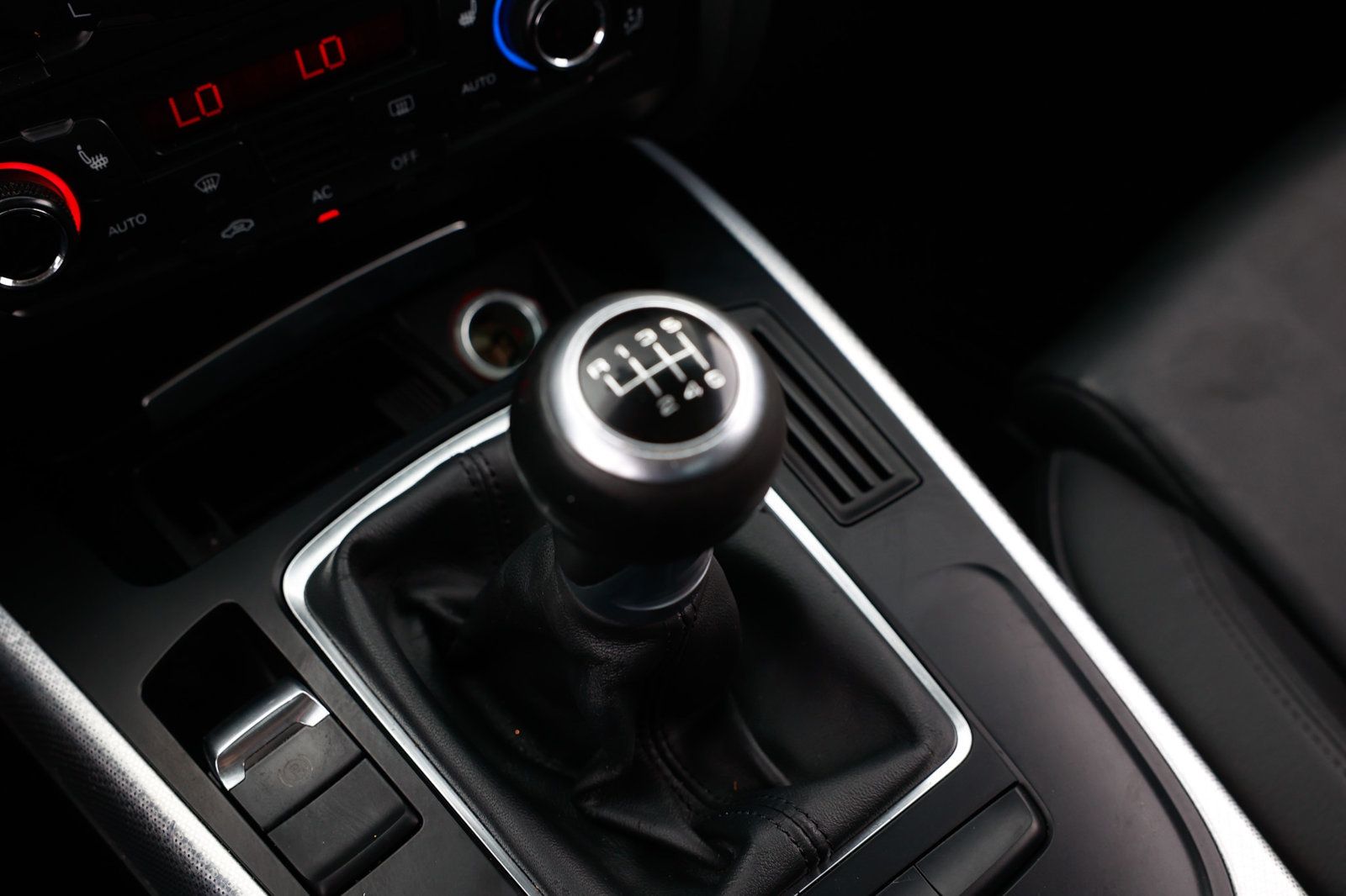 2012 Audi A5 Quattro 2.0T Premium Plus photo 35