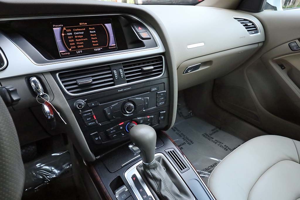 2012 Audi A5 Cabriolet Quattro 2.0T Premium photo 11