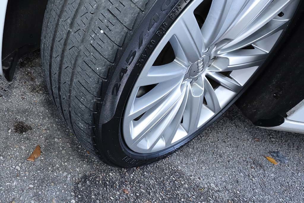 2012 Audi A5 Cabriolet Quattro 2.0T Premium photo 35