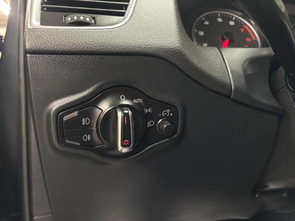 2012 Audi Q5 quattro 4dr 3.2L Premium Plus - 23021463 - 37