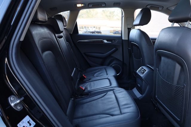 2012 Audi Q5 quattro 4dr 3.2L Premium Plus - 22970736 - 24
