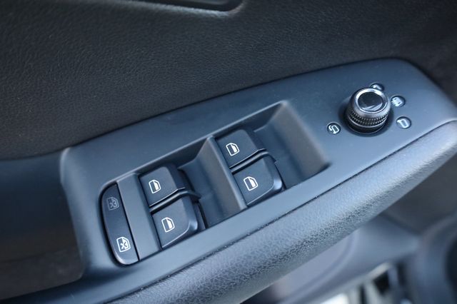 2012 Audi Q5 quattro 4dr 3.2L Premium Plus - 22970736 - 37