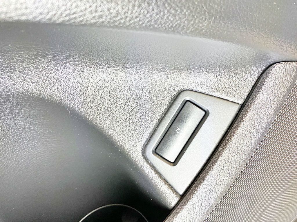 2012 Audi Q7 quattro 4dr 3.0L TDI Prestige - 23028623 - 21