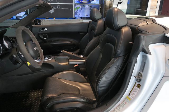 2012 Audi R8 Spyder 2dr Conv Auto quattro Spyder 5.2L GT - 22950014 - 10