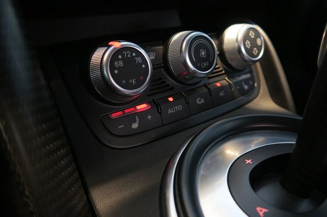 2012 Audi R8 Spyder 2dr Conv Auto quattro Spyder 5.2L GT - 22950014 - 17