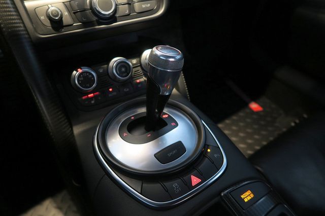 2012 Audi R8 Spyder 2dr Conv Auto quattro Spyder 5.2L GT - 22950014 - 18