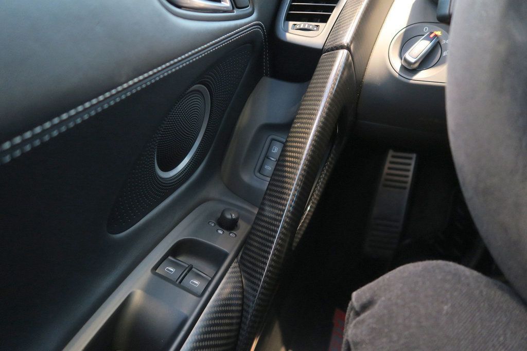 2012 Audi R8 Spyder 2dr Conv Auto quattro Spyder 5.2L GT - 22950014 - 30